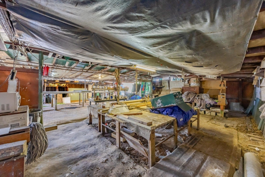 8 Bedroom Property for Sale in Lakeside Western Cape